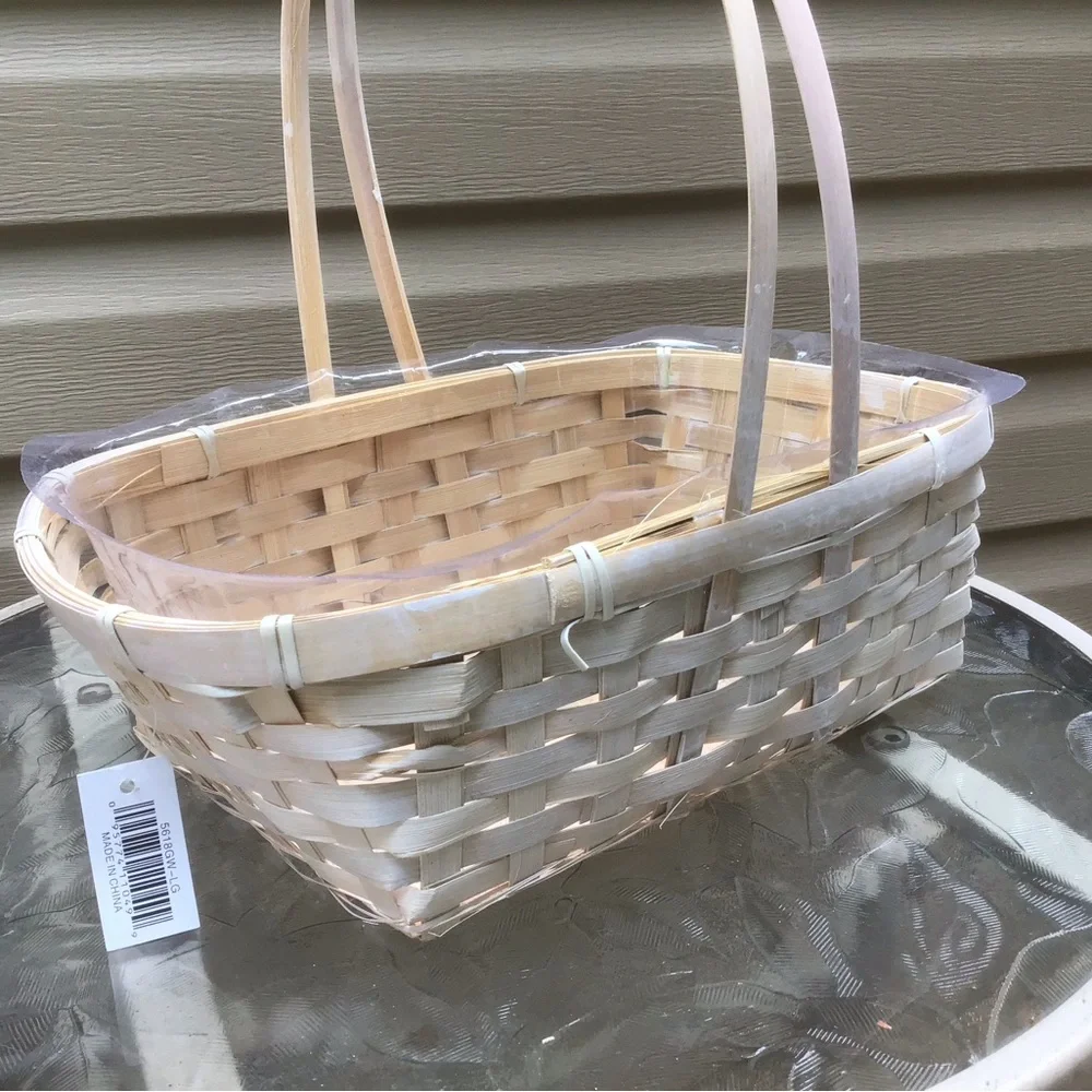 N/A wicker basket